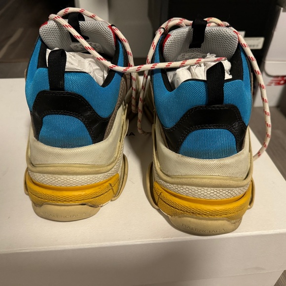 Balenciaga Triple S Sneaker for sale - Picture 3 of 6